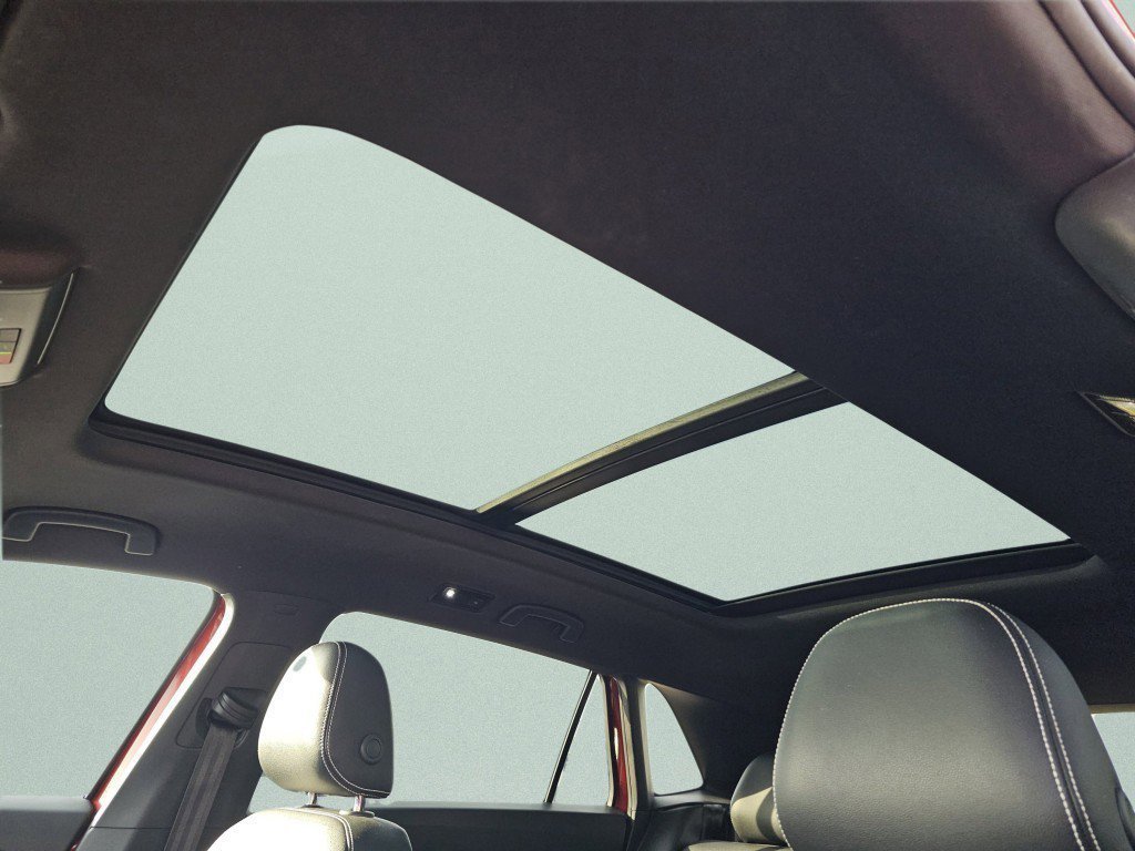 Used 2022 Volkswagen Atlas Cross Sport SEL R-Line image 14