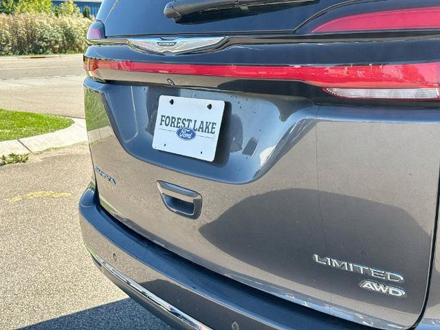 Used 2021 Chrysler Pacifica Limited w/ Premium & Safety Sphere Group AWD/4WD image 22