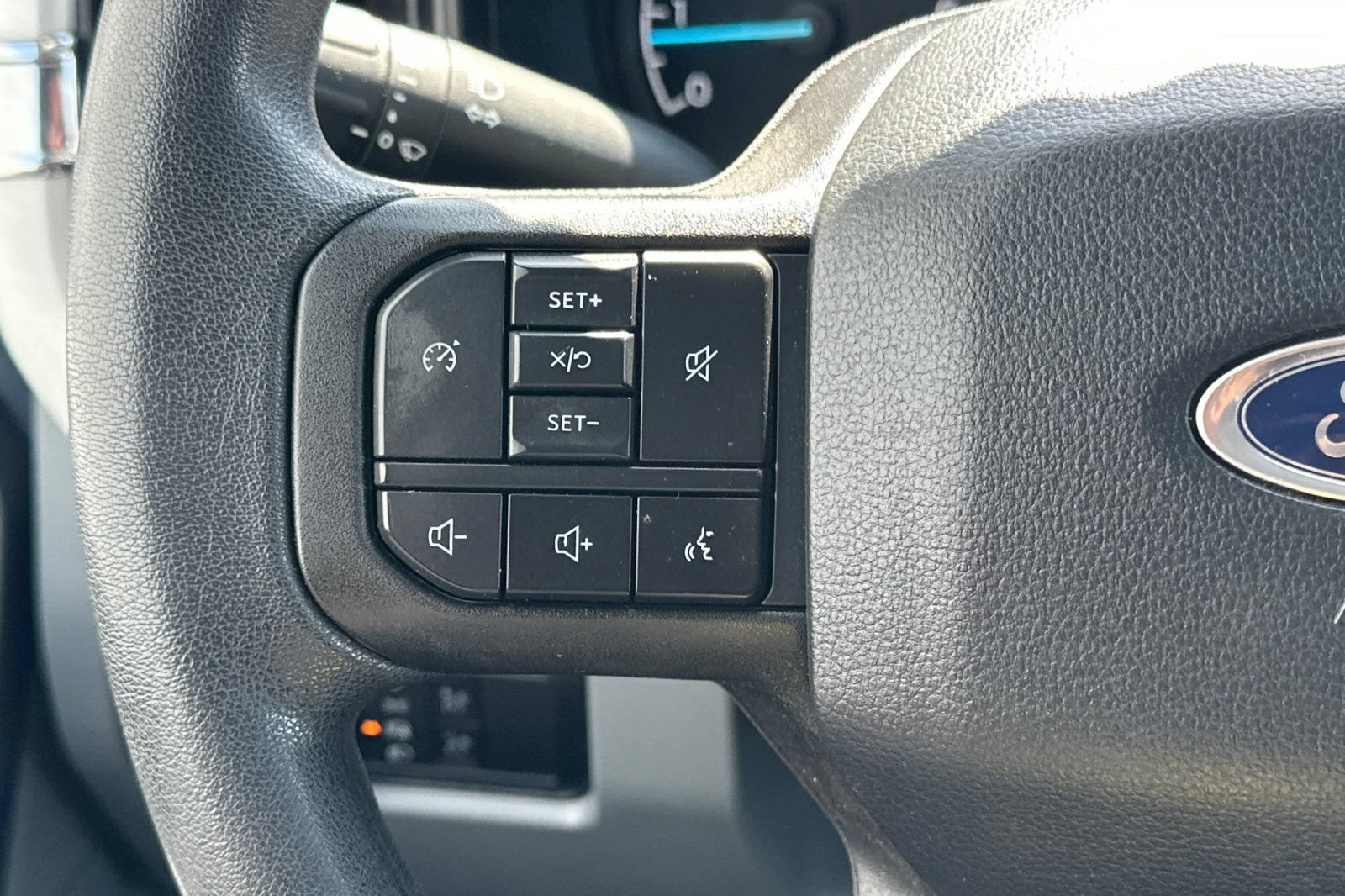 Certified 2023 Ford F250 XLT w/ 360-Degree Camera Package AWD/4WD image 23