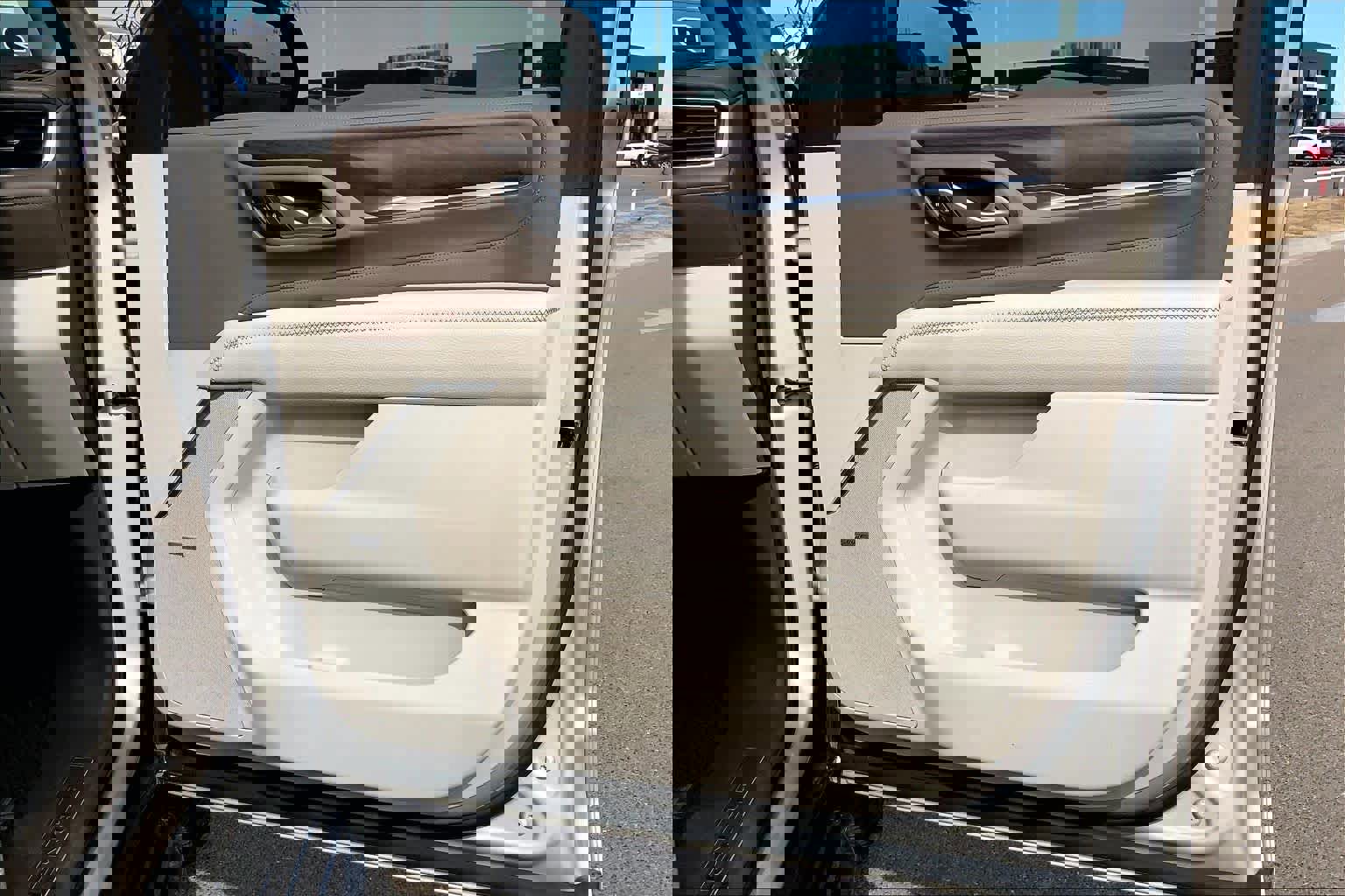 Used 2022 GMC Yukon XL Denali image 22