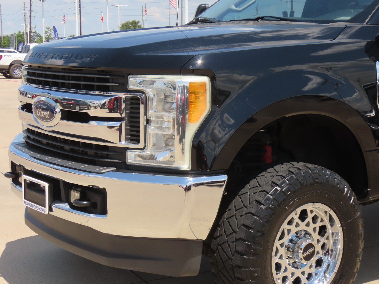 Certified 2017 Ford F250 XL w/ STX Appearance Package AWD/4WD image 3