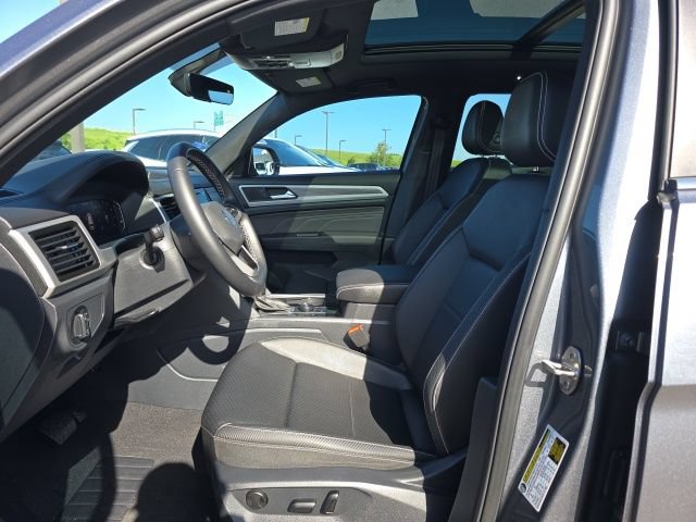 Used 2023 Volkswagen Atlas Cross Sport SE w/ Panoramic Sunroof Package AWD/4WD image 11