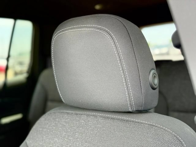 Used 2024 Chevrolet Traverse LS FWD image 7