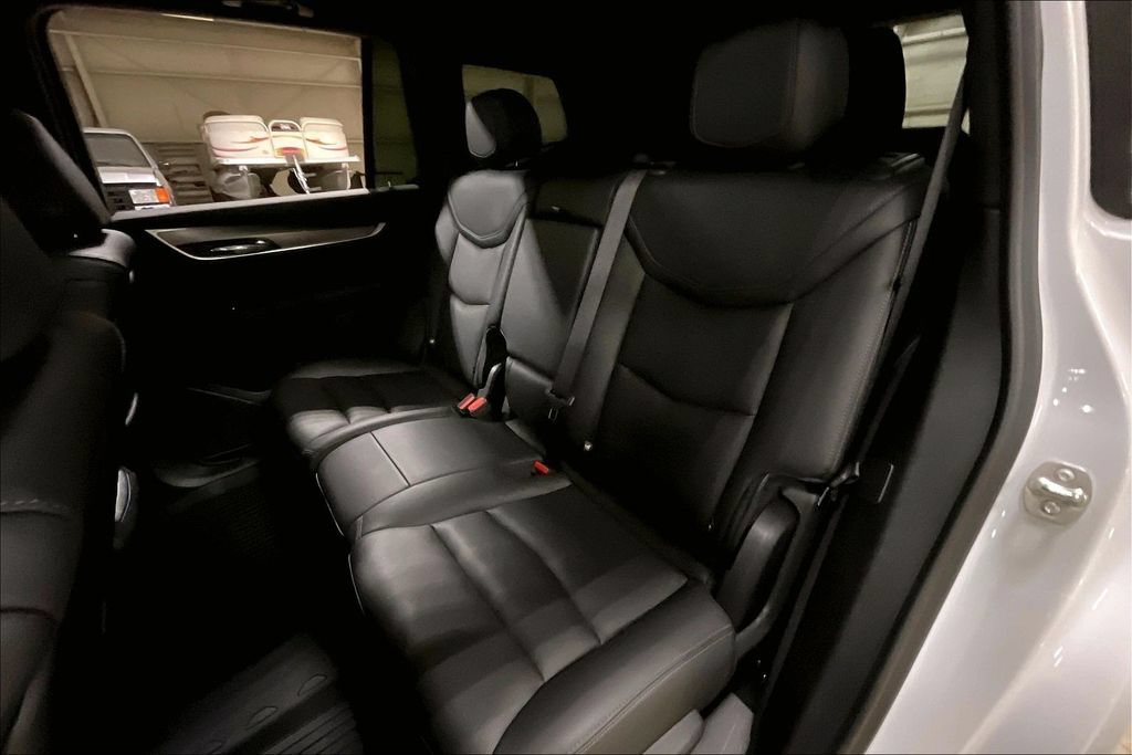 Used 2024 Cadillac XT6 Luxury w/ LPO, Floor Liner Package AWD/4WD image 25