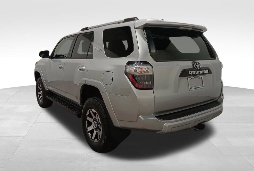 Used 2018 Toyota 4Runner TRD Off-Road Premium image 5