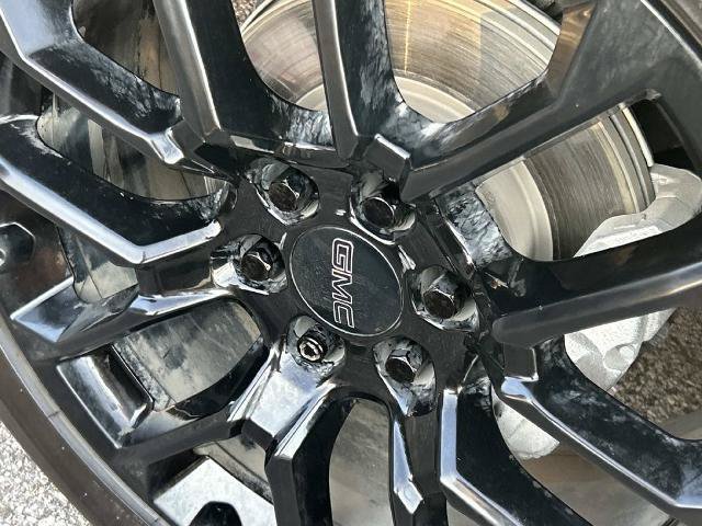 Used 2023 GMC Yukon XL Denali w/ LPO, Floor Liner Package AWD/4WD image 6