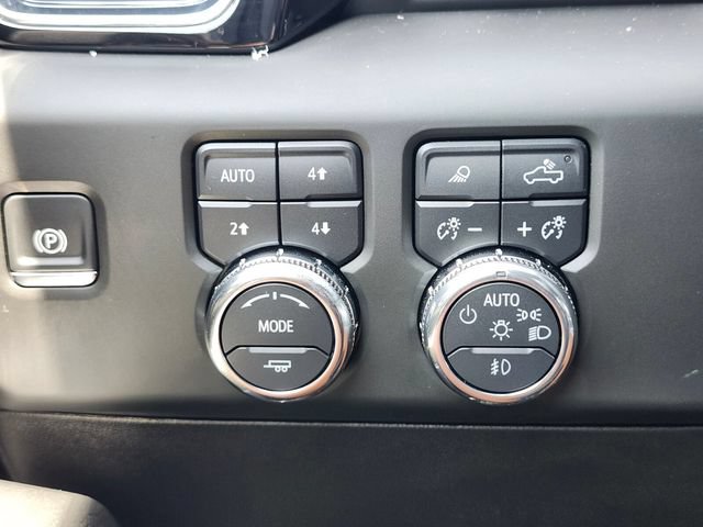 Used 2025 GMC Sierra 2500 Denali w/ Denali Reserve Package AWD/4WD image 24