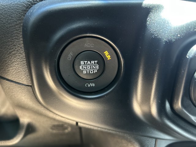 Used 2023 Jeep Gladiator Sport AWD/4WD image 33