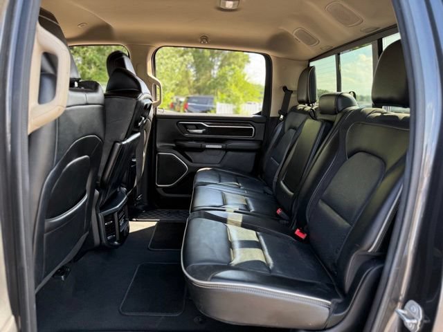 Used 2019 RAM 1500 Laramie AWD/4WD image 13
