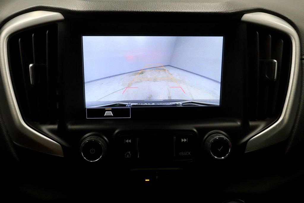 Used 2024 GMC Terrain SLT AWD/4WD image 2