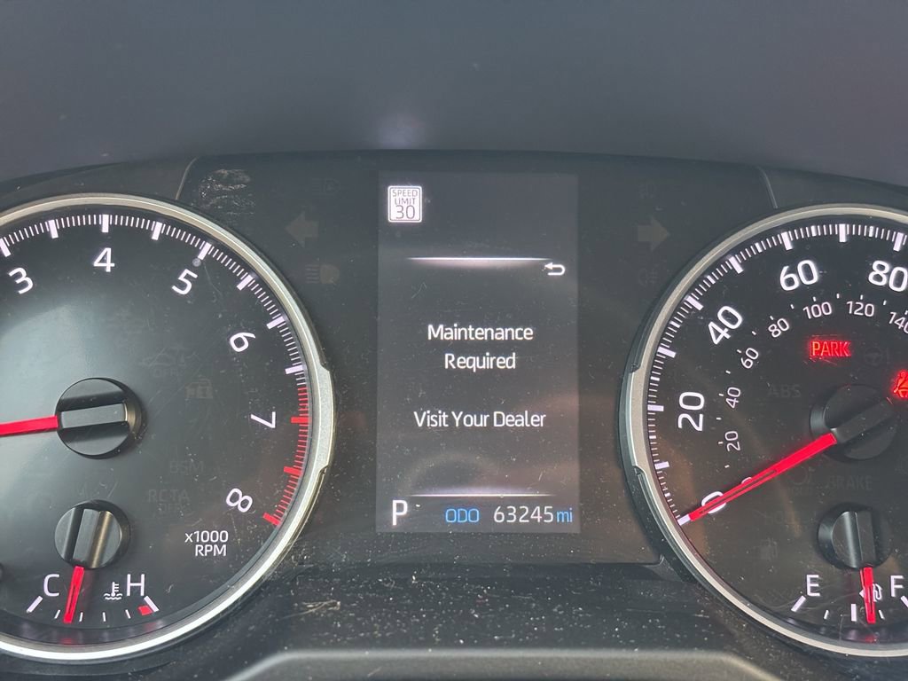 Used 2022 Toyota RAV4 LE FWD image 22