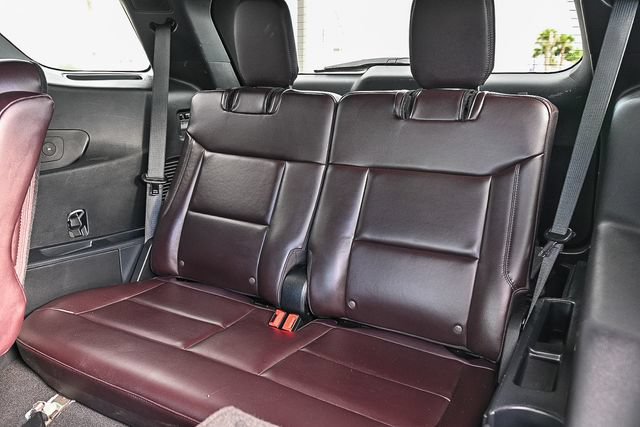 Certified 2025 Ford Explorer Platinum w/ LUX Leather Package AWD/4WD image 23