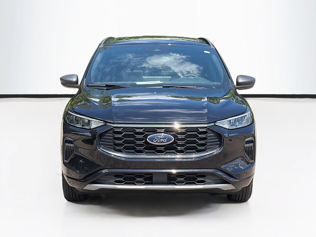 Certified 2024 Ford Escape ST-Line w/ Tech Pack #1 AWD/4WD image 2