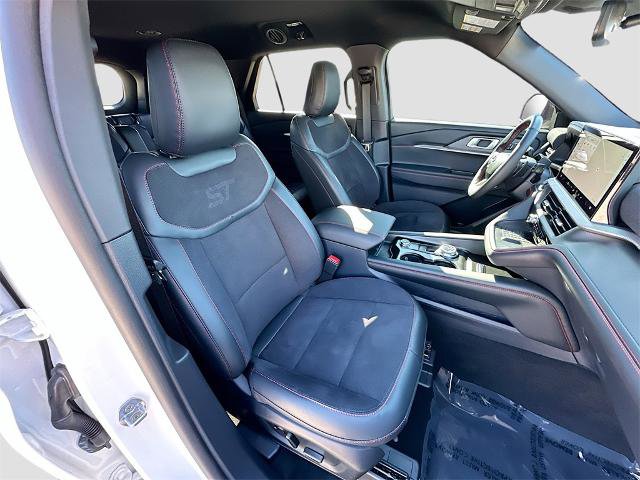 Certified 2025 Ford Explorer ST image 29