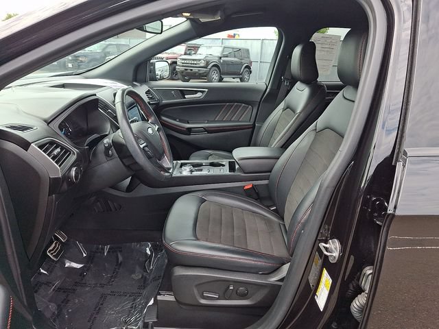 Certified 2024 Ford Edge ST-Line AWD/4WD image 13