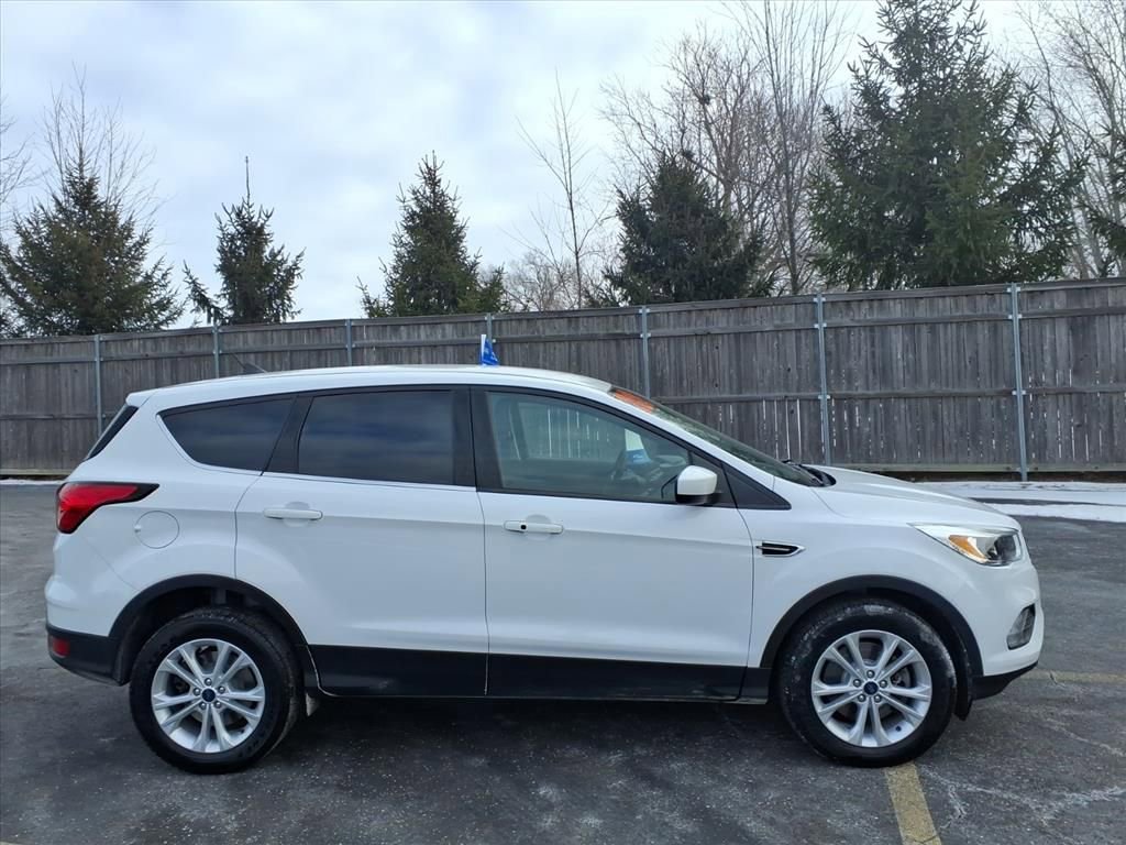 Certified 2019 Ford Escape SE image 6