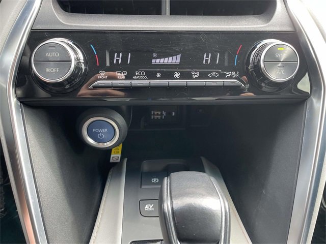 Used 2021 Toyota Venza LE image 23