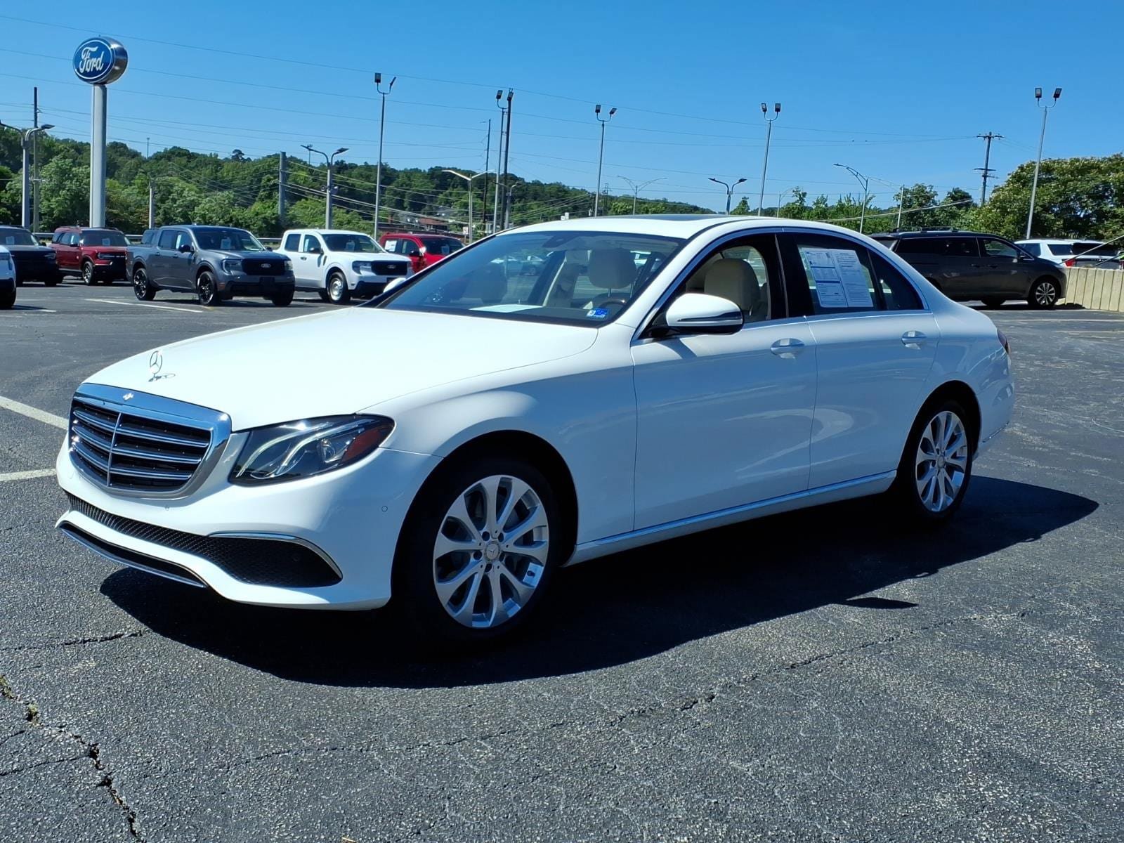 Used 2017 Mercedes-Benz E 300 image 4