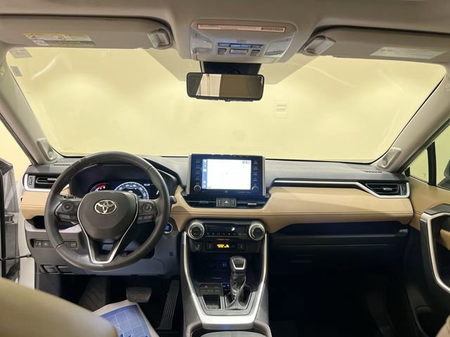 Used 2019 Toyota RAV4 Limited image 20