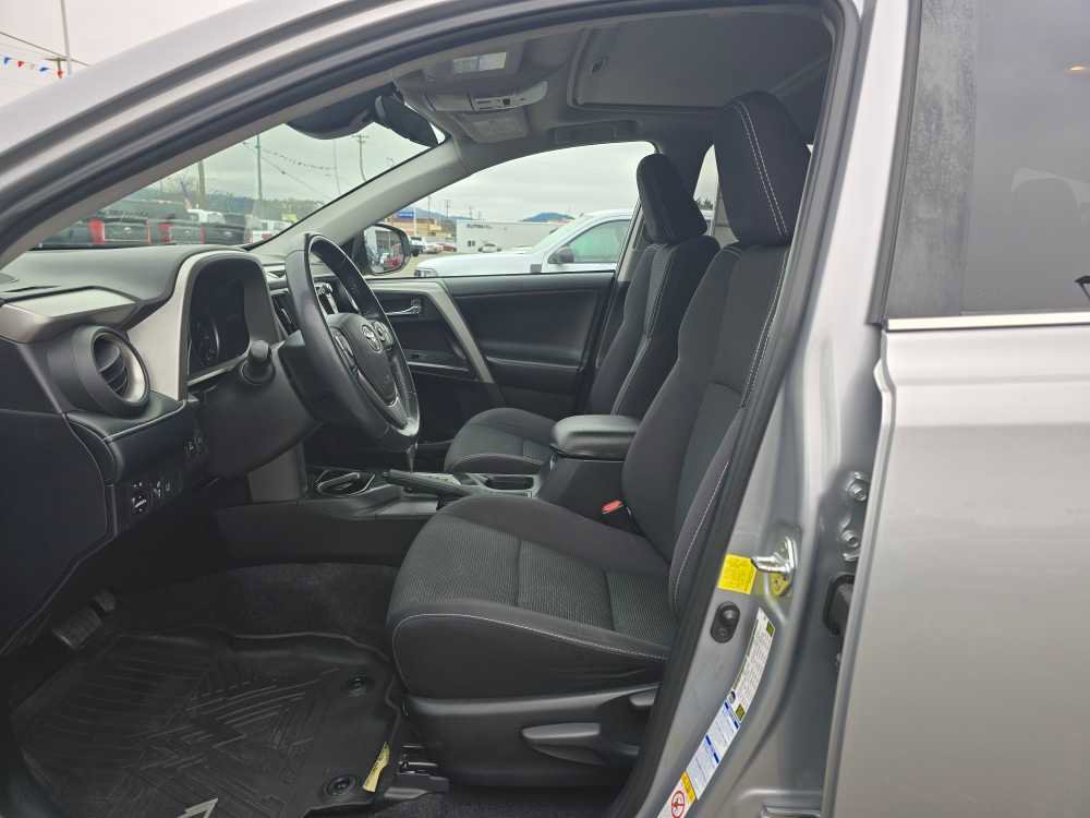 Used 2018 Toyota RAV4 Adventure image 9