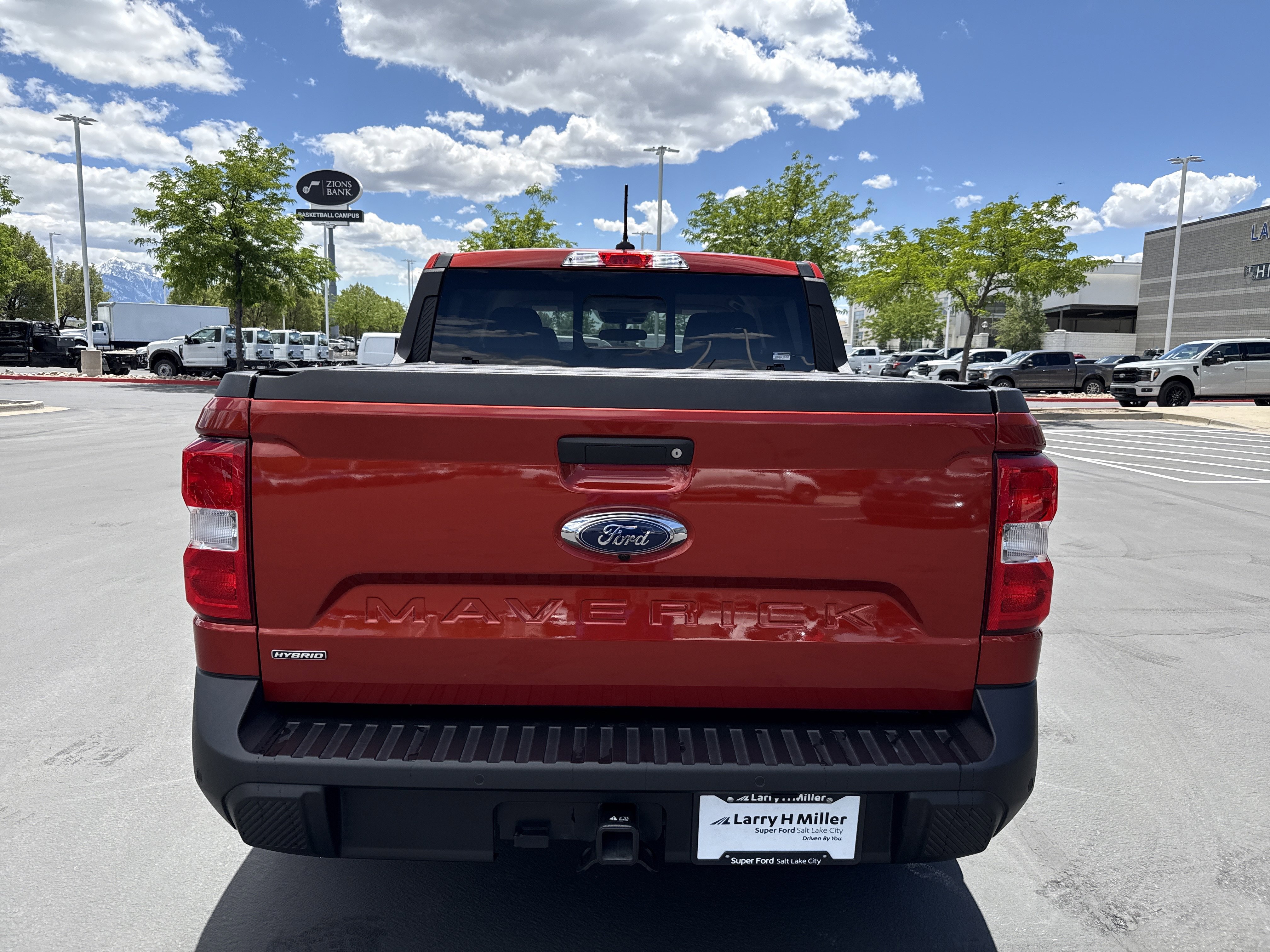 Certified 2024 Ford Maverick Lariat FWD image 4