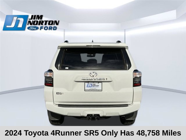 Used 2024 Toyota 4Runner SR5 AWD/4WD image 6