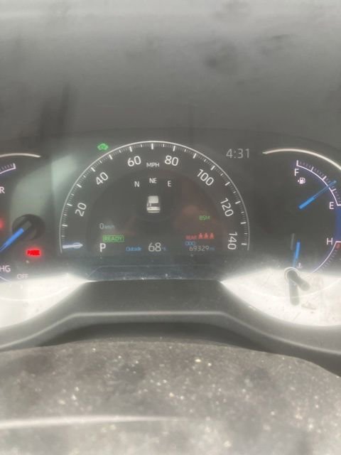 Used 2021 Toyota RAV4 XSE w/ XSE Grade Weather Package image 4