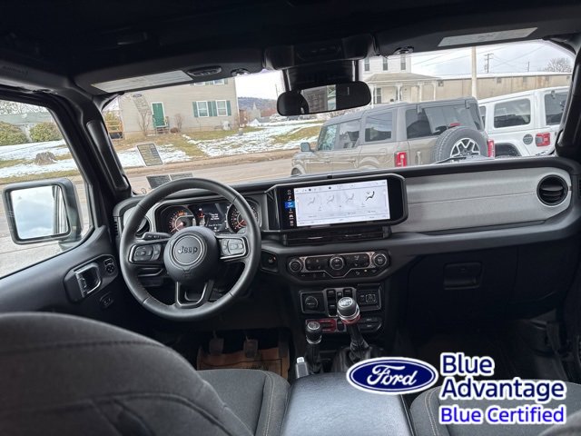 Used 2024 Jeep Wrangler Willys image 35
