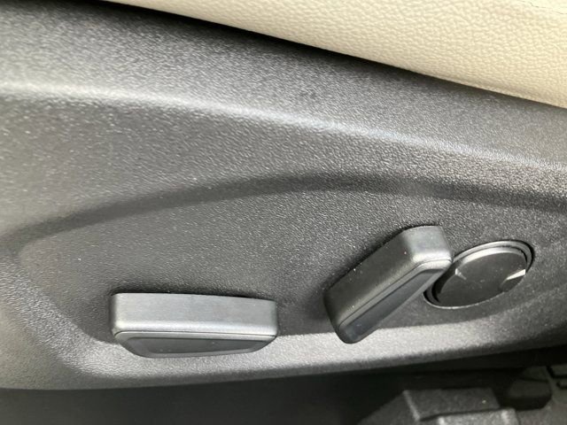 Certified 2024 Ford Edge Titanium image 25