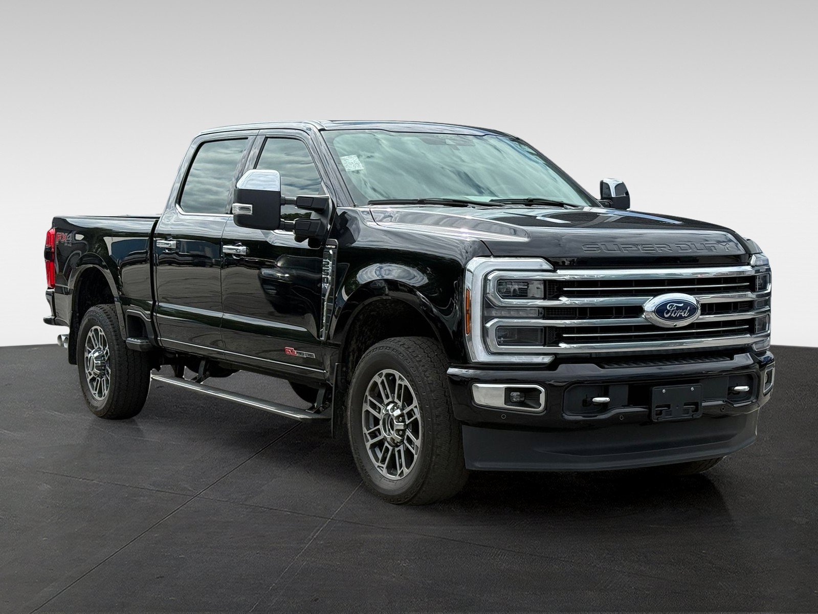Certified 2024 Ford F250 Limited w/ FX4 Off-Road Package AWD/4WD image 3