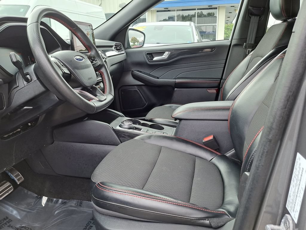 Certified 2024 Ford Escape ST-Line FWD image 13