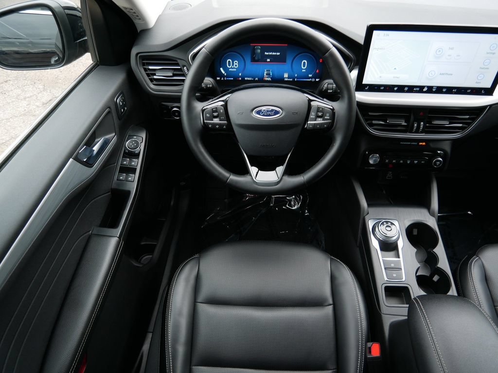 Certified 2024 Ford Escape Platinum AWD/4WD image 12