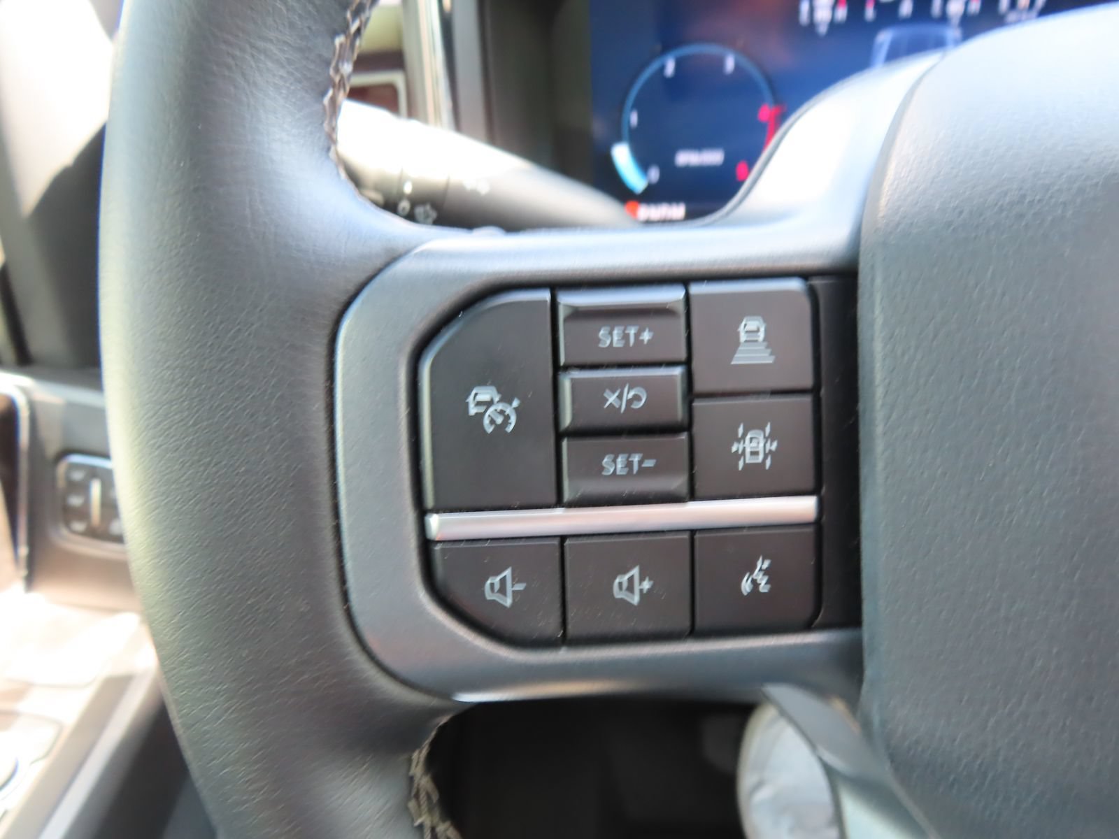 Certified 2025 Ford F350 Lariat w/ Lariat Ultimate Package AWD/4WD image 20