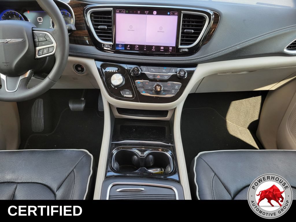 Used 2023 Chrysler Pacifica Limited FWD image 21