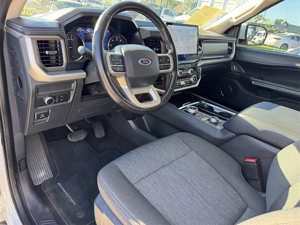 Certified 2022 Ford Expedition XLT image 11