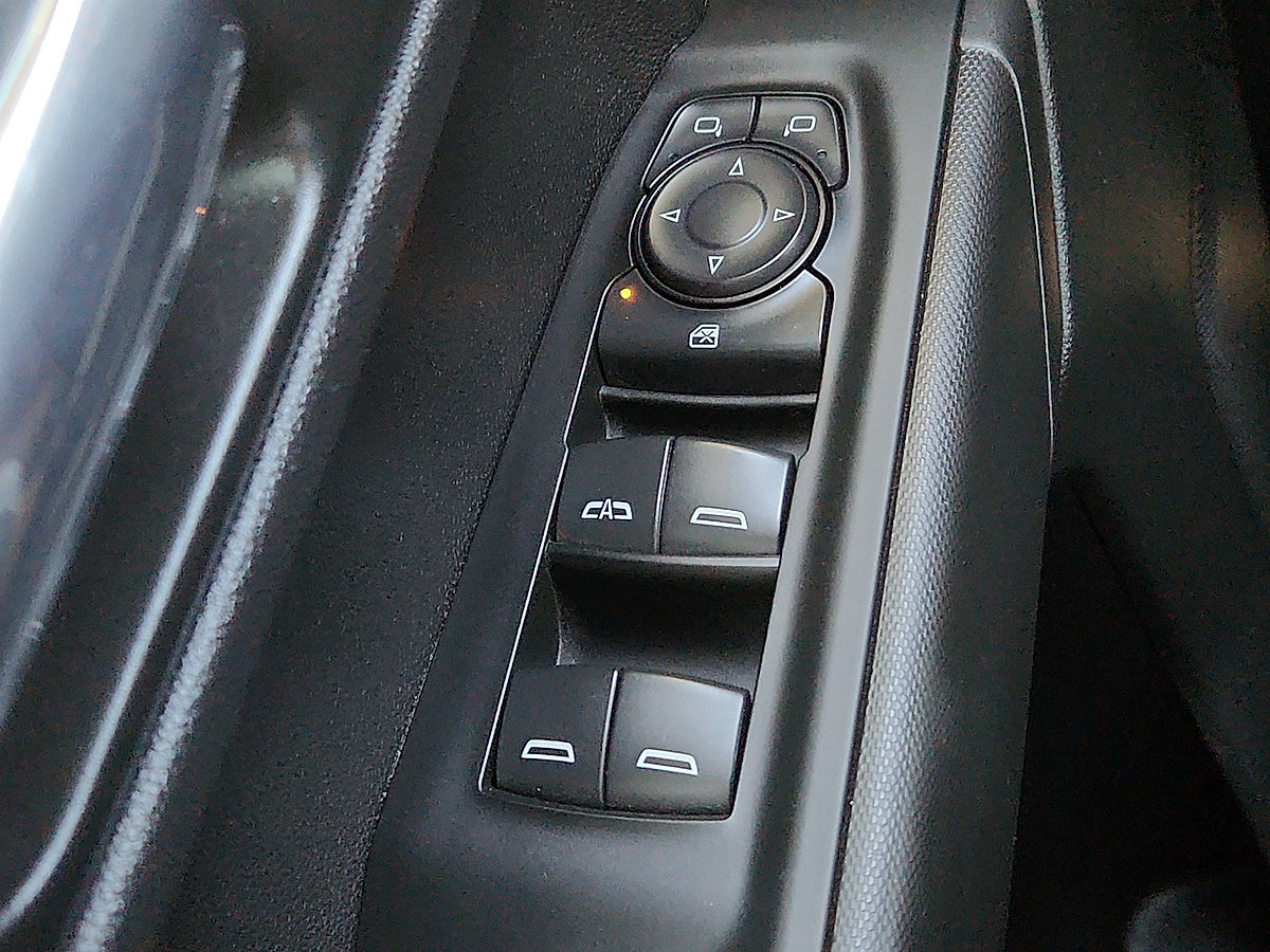Used 2025 Chevrolet Silverado 1500 Custom w/ Turbomax Blackout Package AWD/4WD image 26