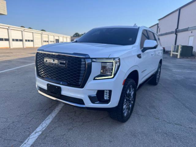 Used 2023 GMC Yukon Denali Ultimate AWD/4WD image 3