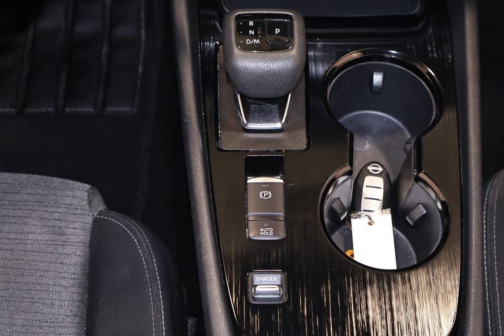 Used 2022 Nissan Rogue SV FWD image 31