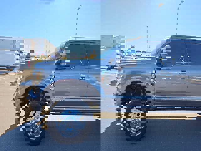 Certified 2022 Ford F450 Platinum w/ FX4 Off-Road Package image 10