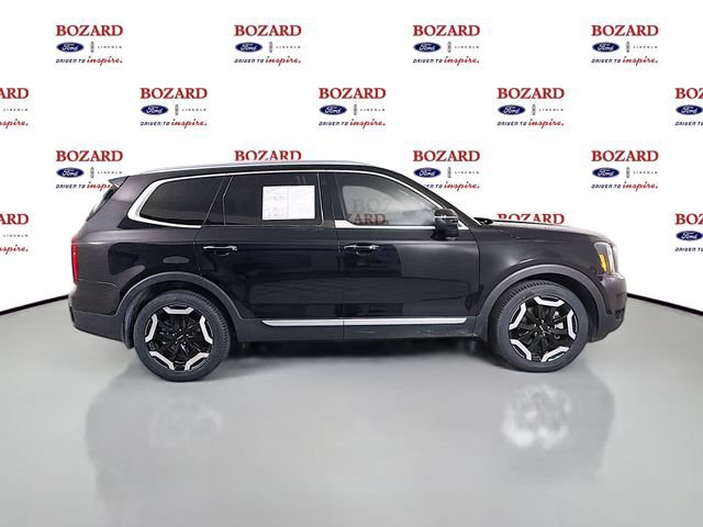 Used 2024 Kia Telluride S w/ S Sunroof Package FWD image 9