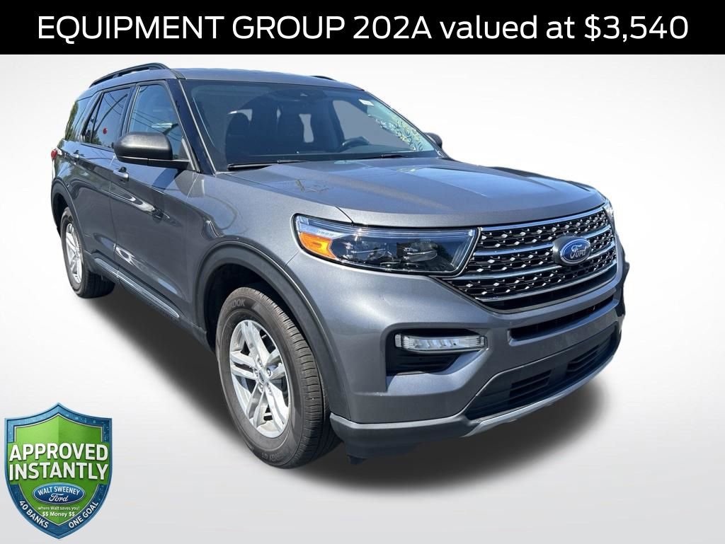 Certified 2022 Ford Explorer XLT w/ Equipment Group 202A