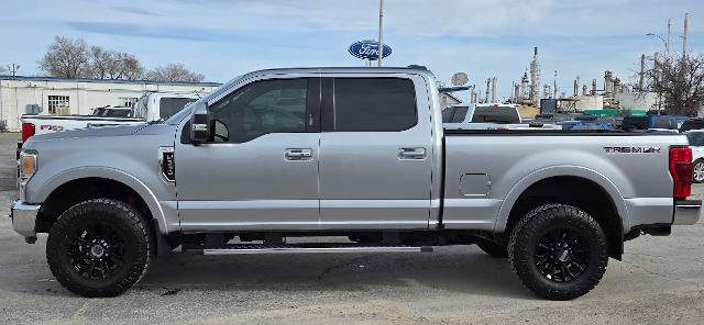 Certified 2021 Ford F350 Lariat w/ Tremor Off-Road Package AWD/4WD image 2