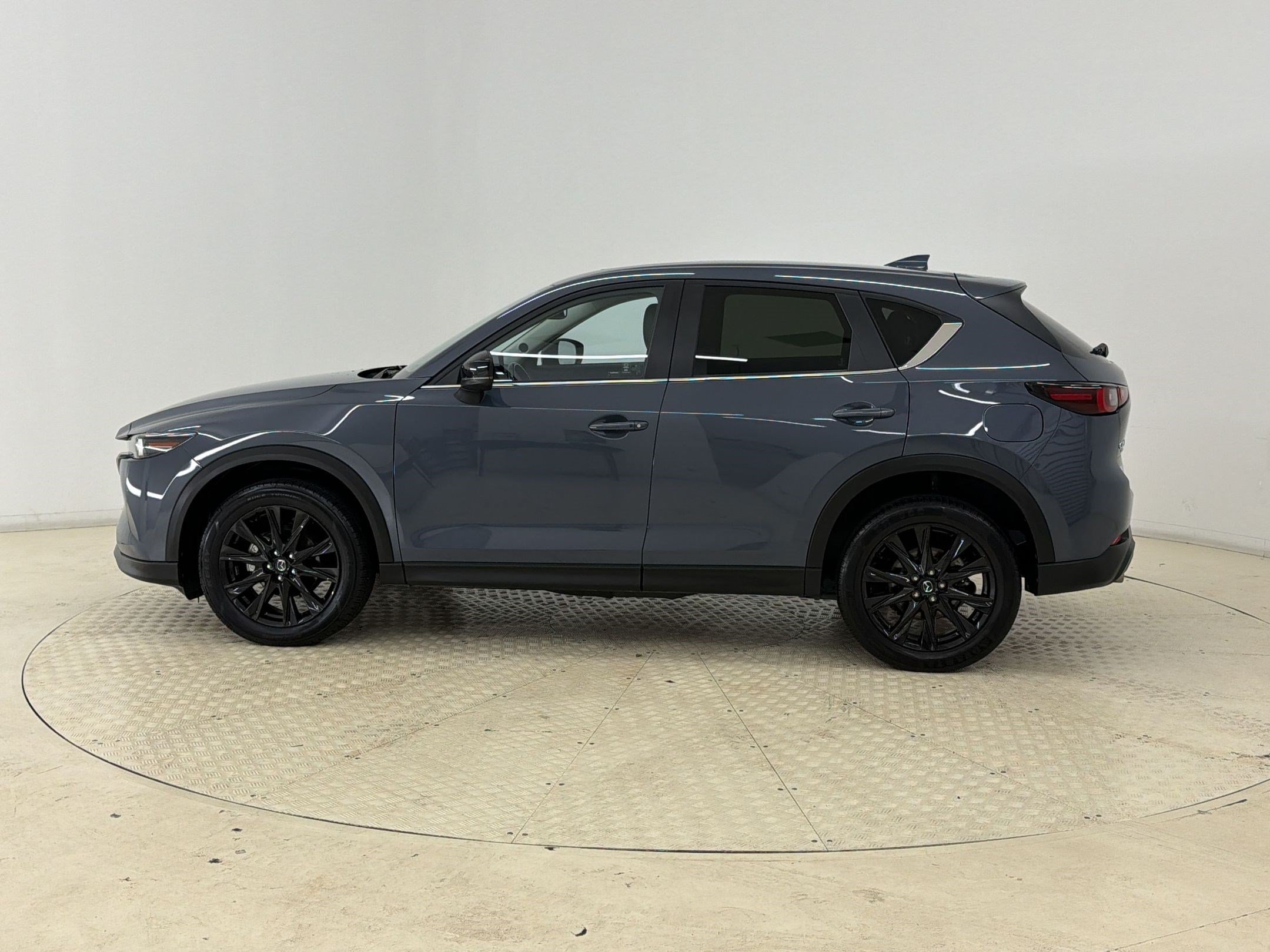 Used 2024 MAZDA CX-5 Carbon Edition AWD/4WD image 2