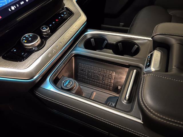 Certified 2025 Ford Expedition Platinum w/ Driver's Package AWD/4WD image 24