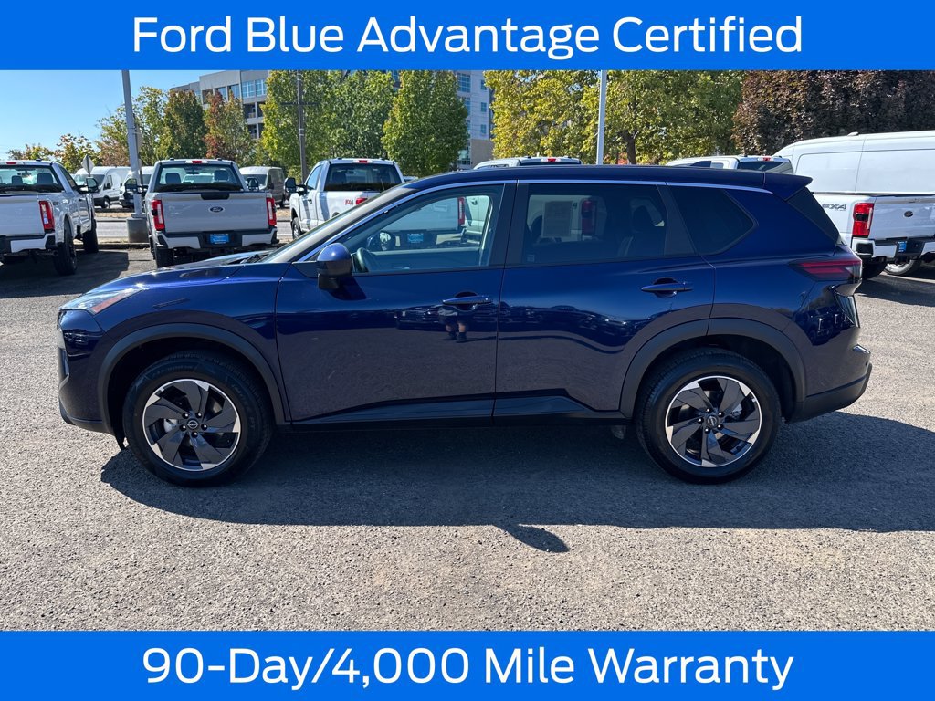 Used 2025 Nissan Rogue SV FWD image 4