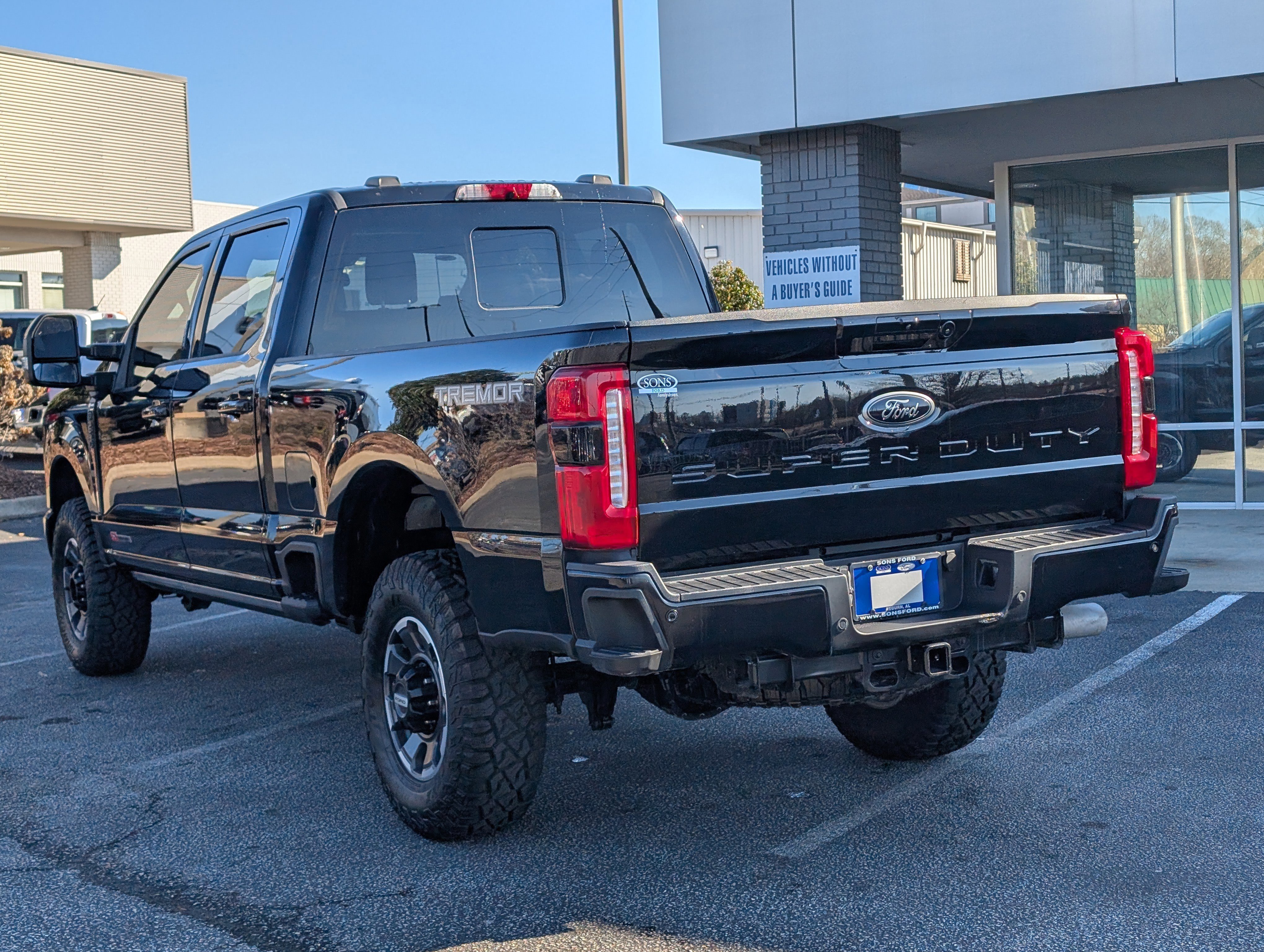 Certified 2024 Ford F250 Lariat w/ Lariat Ultimate Package image 5