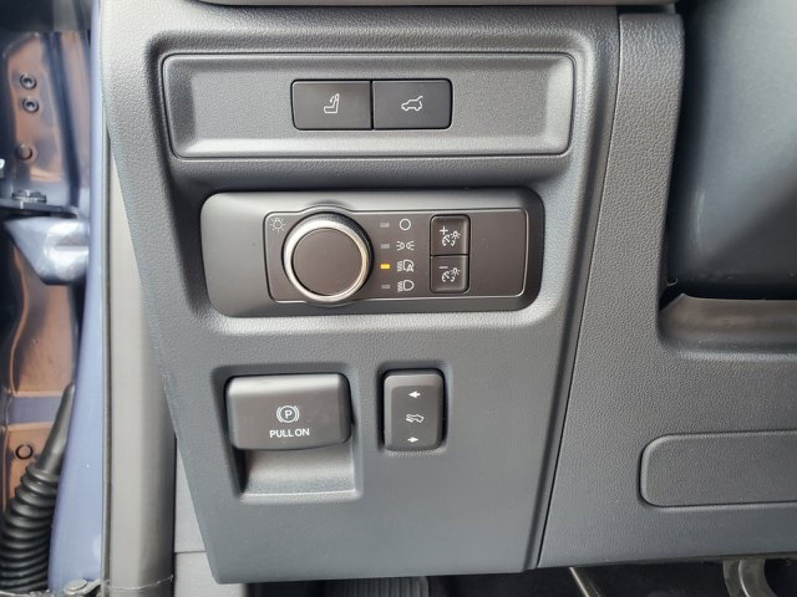 Certified 2023 Ford Expedition XLT RWD image 17