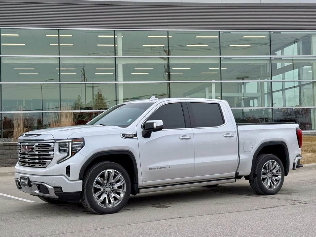 Used 2024 GMC Sierra 1500 Denali w/ Denali Reserve Package image 7