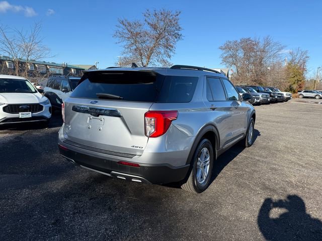 Certified 2022 Ford Explorer XLT w/ Equipment Group 202A image 6