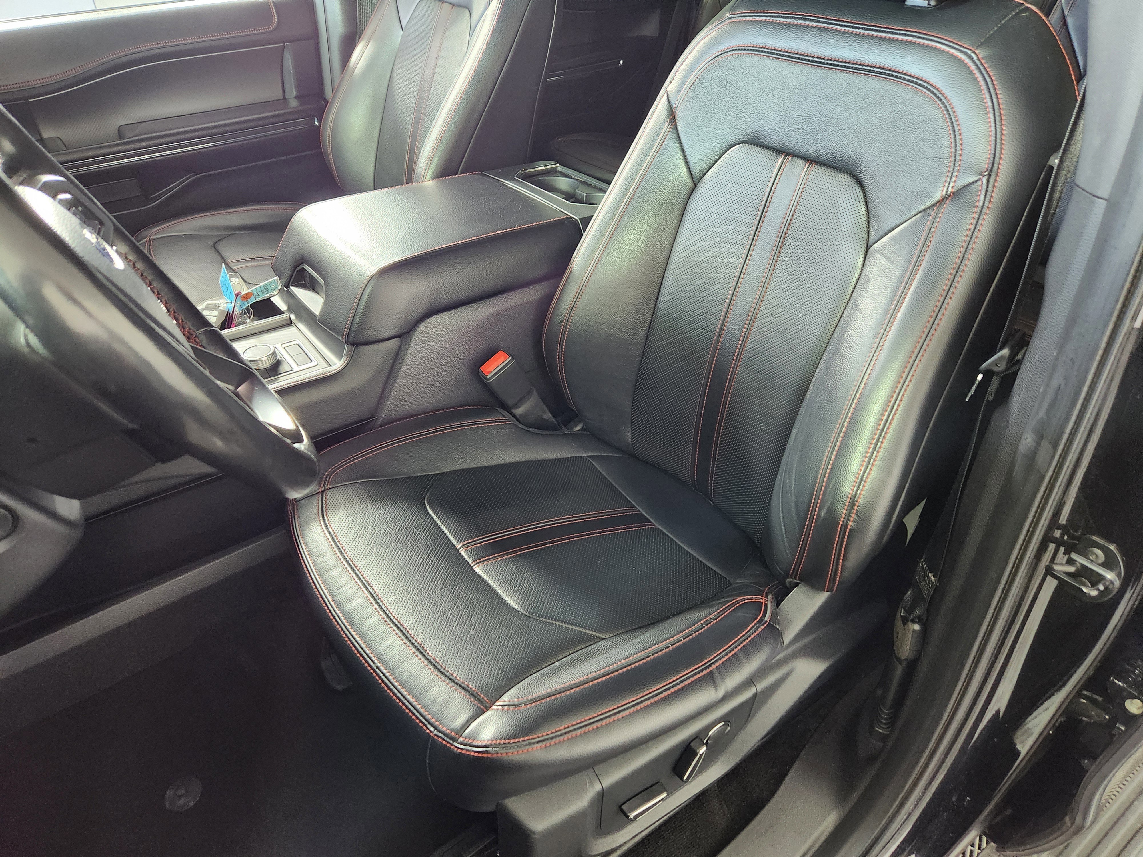 Certified 2019 Ford Expedition Limited w/ Equipment Group 303A image 12